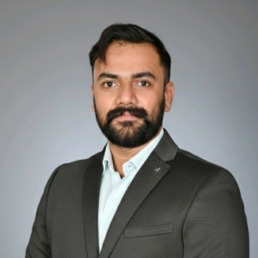 CAPT HIMANSHU KADRI